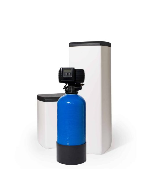 Fleck 5600 SXT met blauw 10l hars in opstelling met een klein en groot zoutvat