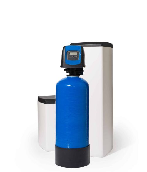 Fleck 5800 SXT met blauw 20l hars in opstelling met een klein en groot zoutvat