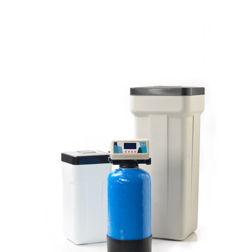 WTR Ceramic High-end waterontharder met Blauwe 10l harsfles en opstelling van een klein en groot zoutvat